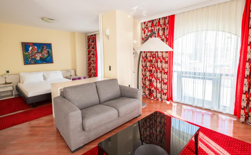Pelister Skopje Bed and Breakfast Rum bild