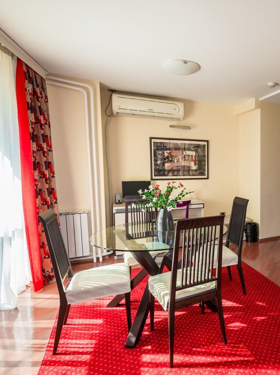 Pelister Skopje Bed and Breakfast Rum bild